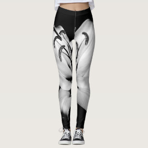 Leggings Lirio plateado: Elegancia floral monocroma.