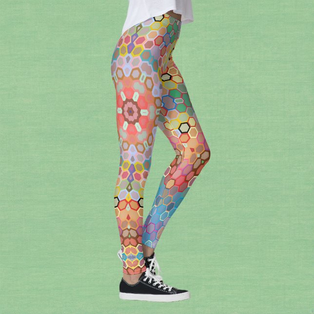 Leggings Mandalá Hexagonal Arcoíris (Rainbow Hexagon Mandala Leggings by Wormhole Orbital)