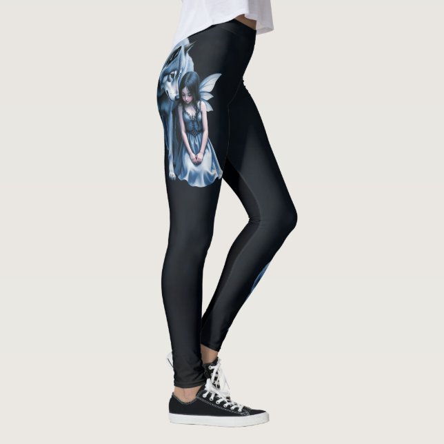 Leggings Moonlit Bond – The Wolf and the Gothic Fairy.   (Derecha)