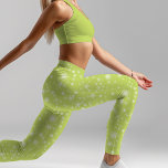 Leggings Navidades Novedad copos de nieve en diversión verd<br><div class="desc">Estos bonitos copos de nieve sobre las leggings de novedad verde son una forma divertida de mostrar tu estilo único con un toque caprichoso y coordinar con mi original diseño original de elfo medio mixto peculiar.</div>