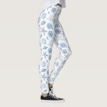 Leggings Océano tropical Azul Náutico Vintage Seashelos<br><div class="desc">Hermosas leggings con estampado azul y blanco. Perfecto para unas vacaciones tropicales o en una casa de playa,  hacer ejercicio o desgaste diario en la orilla.</div>