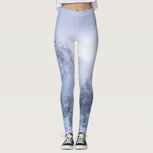 Leggings Paisaje invernal, niebla, bosque de abetos y monta