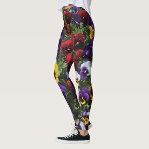 Leggings Pansies de tres colores: Una sinfonía de colores e