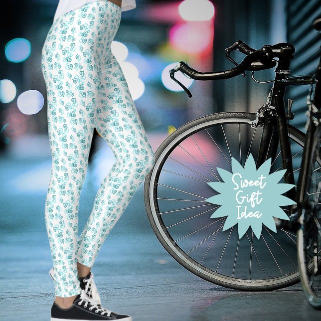 Leggings Patrón de corazones Verde azulados ligados pequeño (These teal linked heart pattern leggings are ready for you or as a special gift for an active woman.)