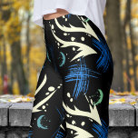 Leggings Patrón de inclinación del dragón negro en negrita<br><div class="desc">Aumente su estilo con esta impresionante y hermosa Dragon Slash en las leggings negras. Diseñadas para las mujeres que adoptan el estilo de fitness, moda y moda, estas coloridas piezas de ropa activa transitan sin problemas desde sesiones de gimnasia o yoga al uso diario informal. Manténgase activo, manténgase bello, mezclando...</div>