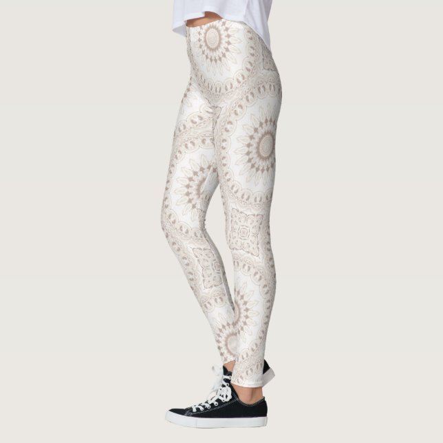 Leggings Patrón de Mandala Beige y Crema (Izquierda)
