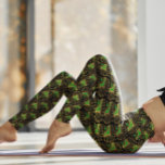 Leggings Patrón de oro y verde Art Deco sobre negro<br><div class="desc">Patrón oro y verde Art Deco sobre un fondo negro.</div>