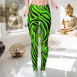Leggings Patrón de rayas de cebra verde limón brillante y b<br><div class="desc">Presentamos las nuevas leggings Shy Shy Panda lime con estampado de cebra verde. Este llamativo estilo informal es una brillante tendencia y el complemento perfecto para cualquier tipo de vestimenta en el gimnasio o justo al aire libre. Los diferentes tonos de verde limón y amarillo le dan un ilustracion único...</div>