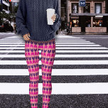 Leggings Patrón de tulipanes rosados retro<br><div class="desc">Impresión moderna retro y divertida para las leggings impresas. Moderno,  cómodo y versátil para usar a Fiestas,  Workout,  Cafes,  Compras o simplemente relajarse con sus seres queridos.</div>