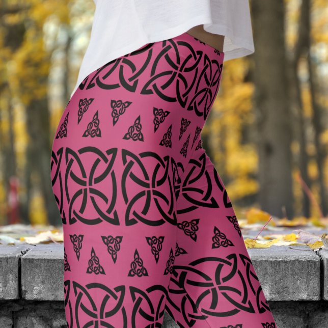 Leggings Patrón tribal banalizado negro y rojo lino oscuro (Dark Black and Red Lilac Banded Tribal Pattern Leggings)