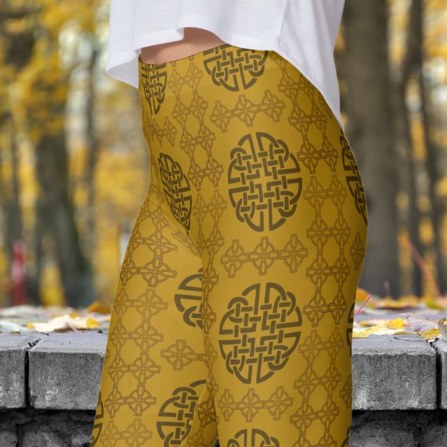 Leggings Patrón tribal estiloso de oro y círculo negro (Stylish Gold and Black Circular Tribal Pattern Leggings)