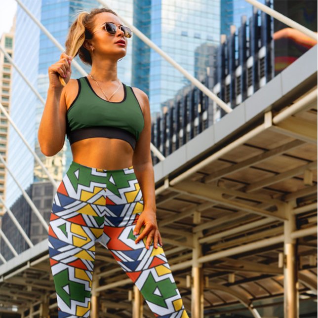 Leggings Patrones Tradicionales Africanos De Baile De Alta  (Traditional African Patterns High Waisted Dance Yoga Leggings mockup of a woman-posing in the city)
