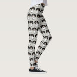 Leggings Piebald Dachshund | Perro de cachorro picado<br><div class="desc">Dibujo original de un Piebald Dachshund blanco, morado y negro. Impresión con estampado, perfecta para el gimnasio, el yoga o una velada relajante a tu lado. Estas leggings de novedad impresa hacen un regalo divertido para los amantes de Doxie. Visita el mundo del doodle de Jenn para ver más leggings...</div>