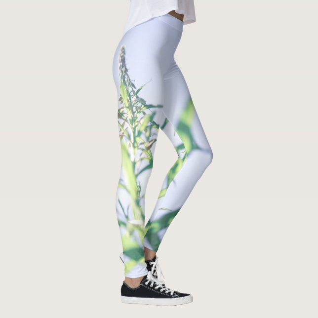 Leggings Planta verde cielo azul deja flores moradas (Derecha)