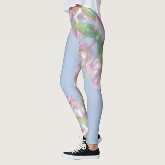 Leggings Planta verde cielo azul deja flores moradas (Izquierda)