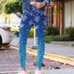 Leggings Purpurina azul navidad Nieve con copos de nieve<br><div class="desc">Este diseño se puede personalizar eligiendo la opción Editar diseño. También puede transferir a otros artículos. Póngase en contacto conmigo en colorflowcreations@gmail.com o utilice la opción de chat en la parte superior de la página si desea tener este diseño en otro producto o necesita ayuda con este diseño. Se simula...</div>