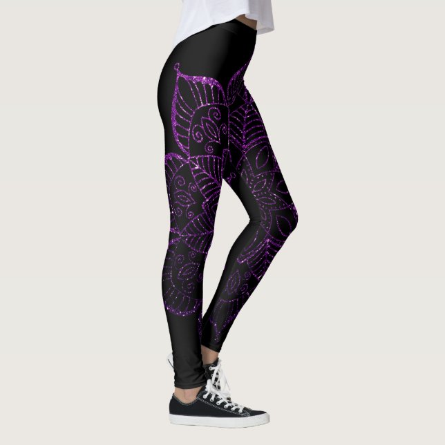 Leggings Purpurina de la frambuesa oscura Mandala en negro (Derecha)