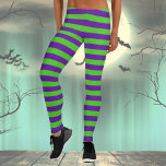 Leggings Rayas verdes y violetas<br><div class="desc">Leyendas de Halloween a rayas para mujeres. ¡Difunde alegría a tu alrededor durante la temporada de otoño con un poco de color!</div>