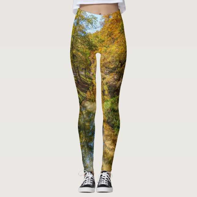 Leggings Reflejos de otoño en el arroyo vertical (Anverso)