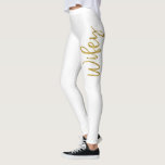Leggings Relieve metalizado Wifey Blanco y Oro Faux Typogra<br><div class="desc">Esposos Relieves metalizados de tipografía de yoga blancos y dorados. Los pantalones de yoga Wifey son perfectos para hacer ejercicio en sus vacaciones de luna de miel.</div>