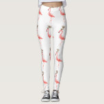 Leggings Reno de moda del navidad del flamenco<br><div class="desc">Polainas de la diversión que ofrecen un flamenco rosado que viste para arriba el modelo rojo del reno de la nariz de Rudolph.</div>