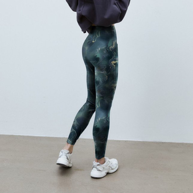 Leggings Resumen moderno Patrón de tinte verde oscuro (Modern Abstract Dark Green Tie Dye Pattern Printed Leggings for Yoga, Pilates, Fitness, & Lifestyle.)