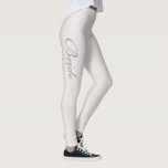 Leggings Rosa polvoriento de la novia de compromiso rosa pa<br><div class="desc">Polvorienta novia de compromiso rosa rosa para ser camiseta de regalo. Esta hermosa colección de flores clásicas de época será perfecta para una celebración de jardín interior o exterior para un boda, una ducha de novia, una ducha de bebé o una celebración de estilo rústico. Simplemente modifíquelo como te guste,...</div>