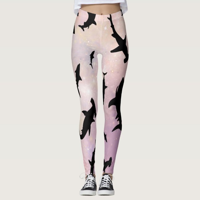 Leggings Tiburón de pez sombra rosa sobre galaxia degradada (Anverso)