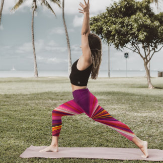Leggings Trippy Stripes Guay psíquico morado y rosa