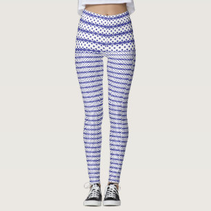 Leggings Un cielo azul vívido con nubes blancas dispersas.
