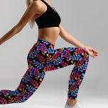 Leggings Verano colorido Naranja rosa rosa azul brillante<br><div class="desc">Este brillante diseño botánico fue creado con imágenes de estampar mis sellos tallados a mano digitalmente en 3 resúmenes de acuarelas diferentes sobre un fondo negro para hacer un diseño verdaderamente único que evoca el aspecto de una tela batik.</div>
