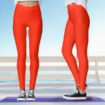 Leggings Yoga rojo negrita<br><div class="desc">Estas audaces leggings de yoga rojo escarlata se pueden mezclar y emparejar con los techos de tanques de arco iris de esta colección.</div>