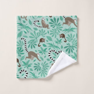 Lemur love mint leaves