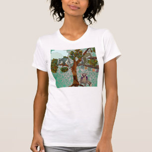 Lemurs hacia fuera en una camiseta del miembro