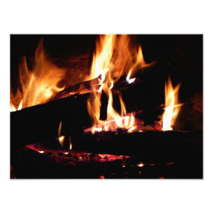 Leños en la chimenea Fotografía de fuego cálido