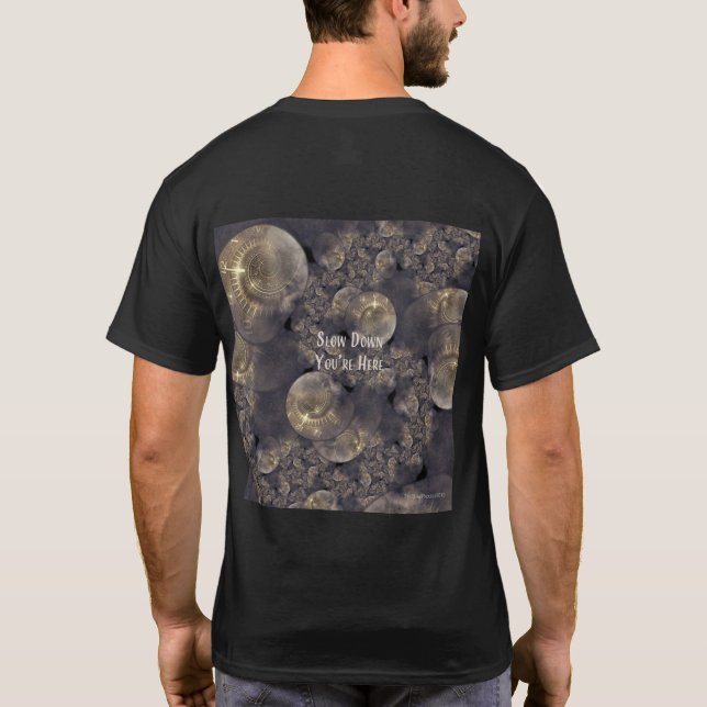 Lentamente abajo estás aquí la camiseta de un homb (Reverso)
