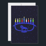 León azul Menorah<br><div class="desc">Cuenta con una menorah de Chanukkah con tema de león,  con las ocho velas y la quema de shamash. Chanukkah es el "Festival de las Luces" de mediados de invierno.</div>