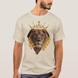 León de camiseta