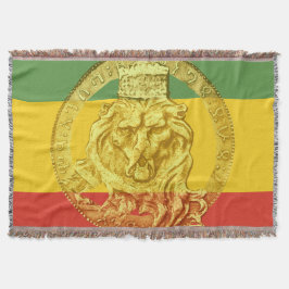 León de Jah Rastafari de Judah arroja una manta
