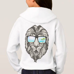León Guay con gafas de sol de verano