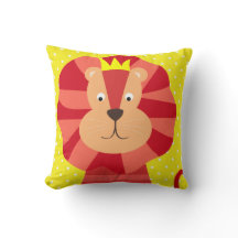 León rojo en el Cojín decorativo amarillo del