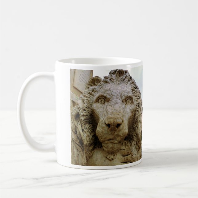 Leones de las tazas de Massa - la curiosa (Izquierda)