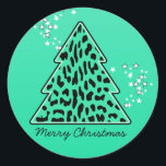 Leopard cheetah Christmas Tree Pegatina<br><div class="desc">Agradable,  luminoso y moderno con un árbol de navidad de estampado animal en azul turquesa y estrellas. Un regalo de Navidades a la moda,  chabacanos y guapos. Personalízalo con tu propio texto/ mensaje/ nombre.</div>