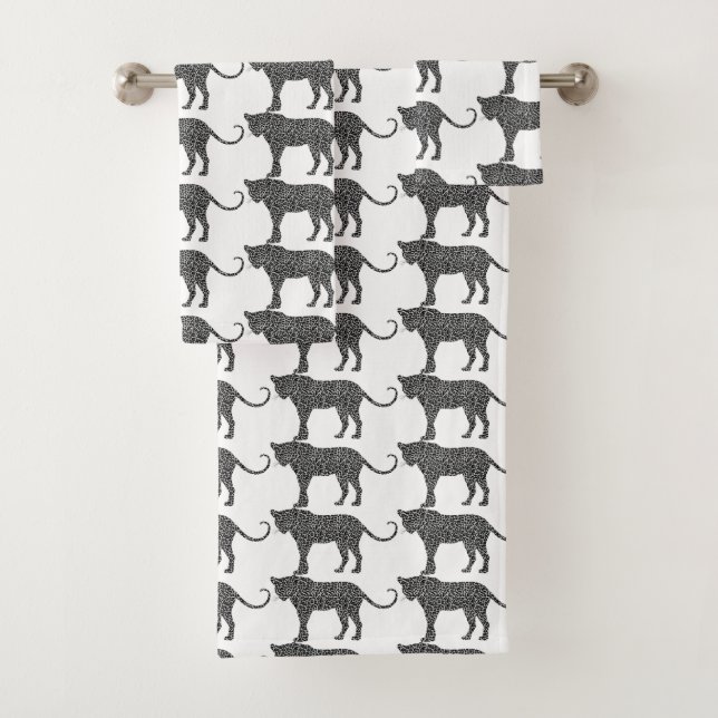 Leopardo plateado en el Clásico Blanco (In situ)