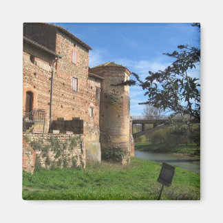 Les Tourelles, imán