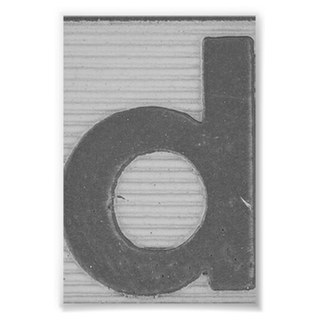 Letra alfabética fotografía D2 blanco y negro 4x6 (Frente)