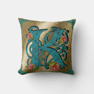 Letra antigua K - almohada