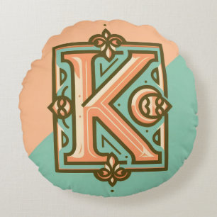 Letra celta pastel "K" Cojín decorativo redondo