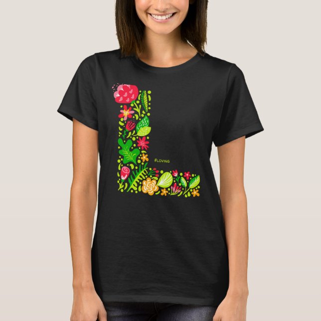 Letra L en camiseta con flores (Anverso)