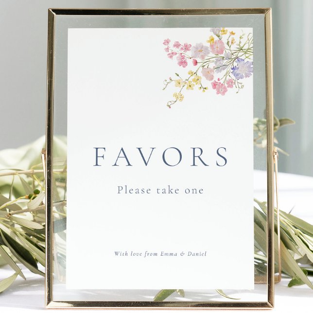 Letrero de mesa de boda con guión azul polvoriento (Dusty Blue Script Favors Wedding Tabletop Sign)